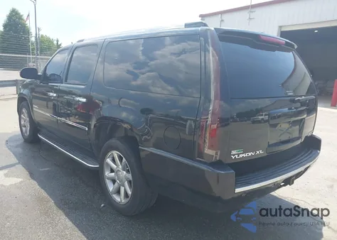 2011 GMC Yukon Xl 1500 Denali из США, поврежденный, VIN 1GKS2MEFXBR340847